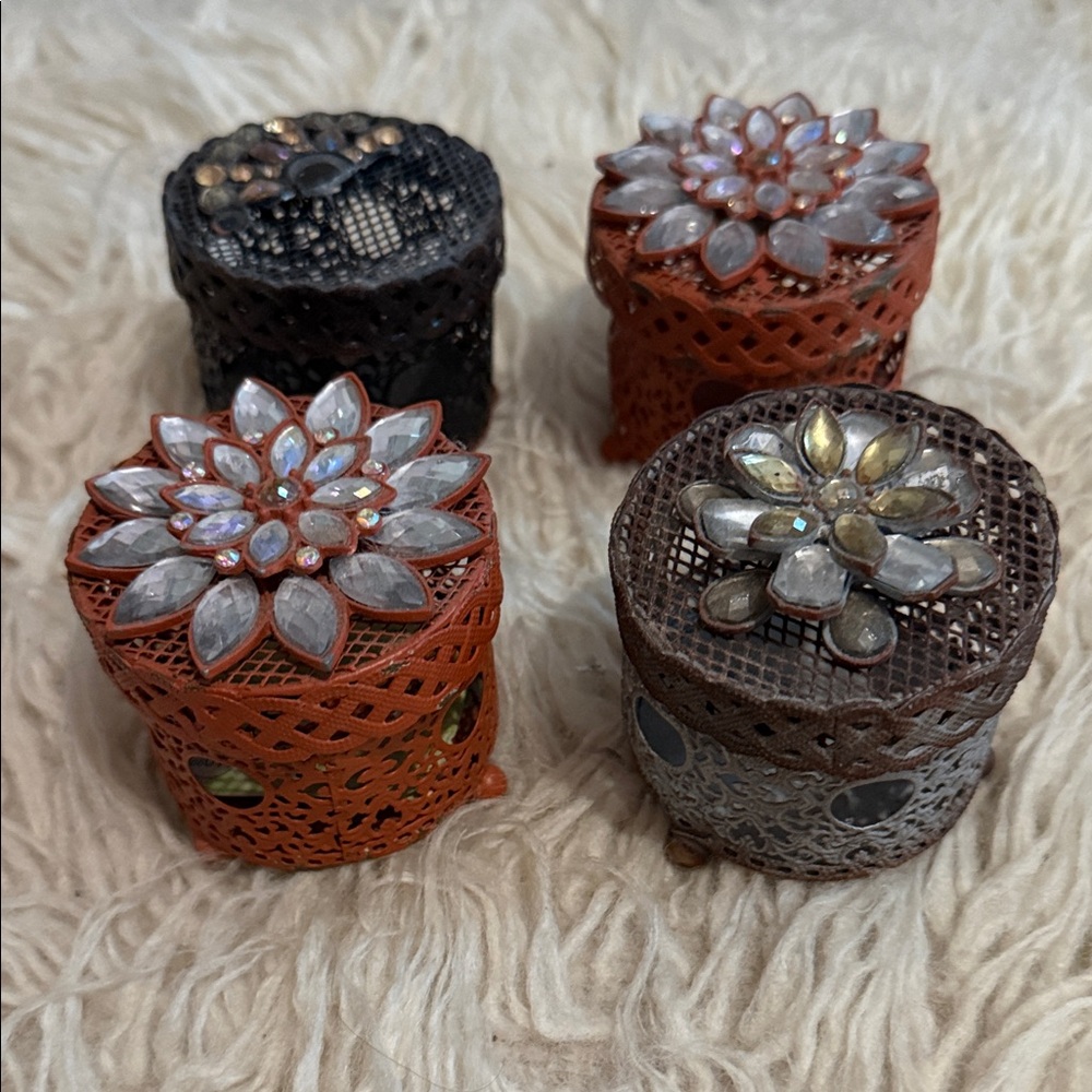 Set of four trinket boxes metal‎ tin